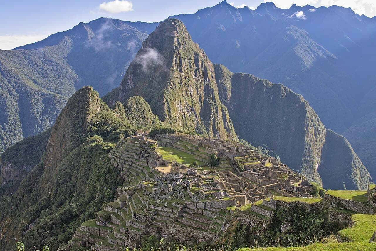 Peru fun facts trivia cover - Machu Picchu